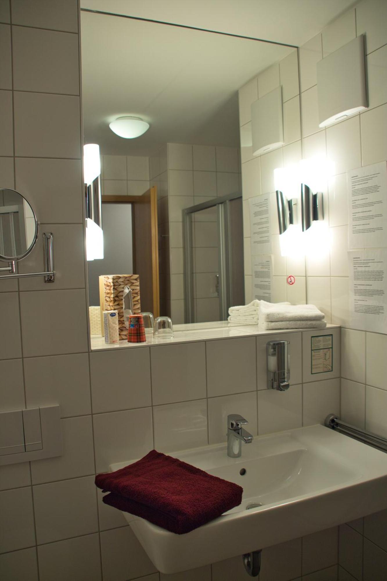 Hotel Quellenhof Salzgitter Bagian luar foto