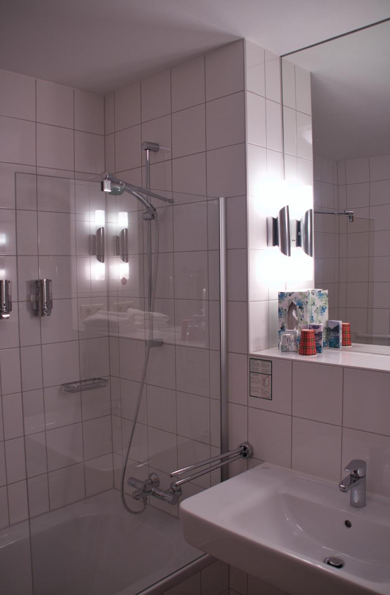 Hotel Quellenhof Salzgitter Bagian luar foto