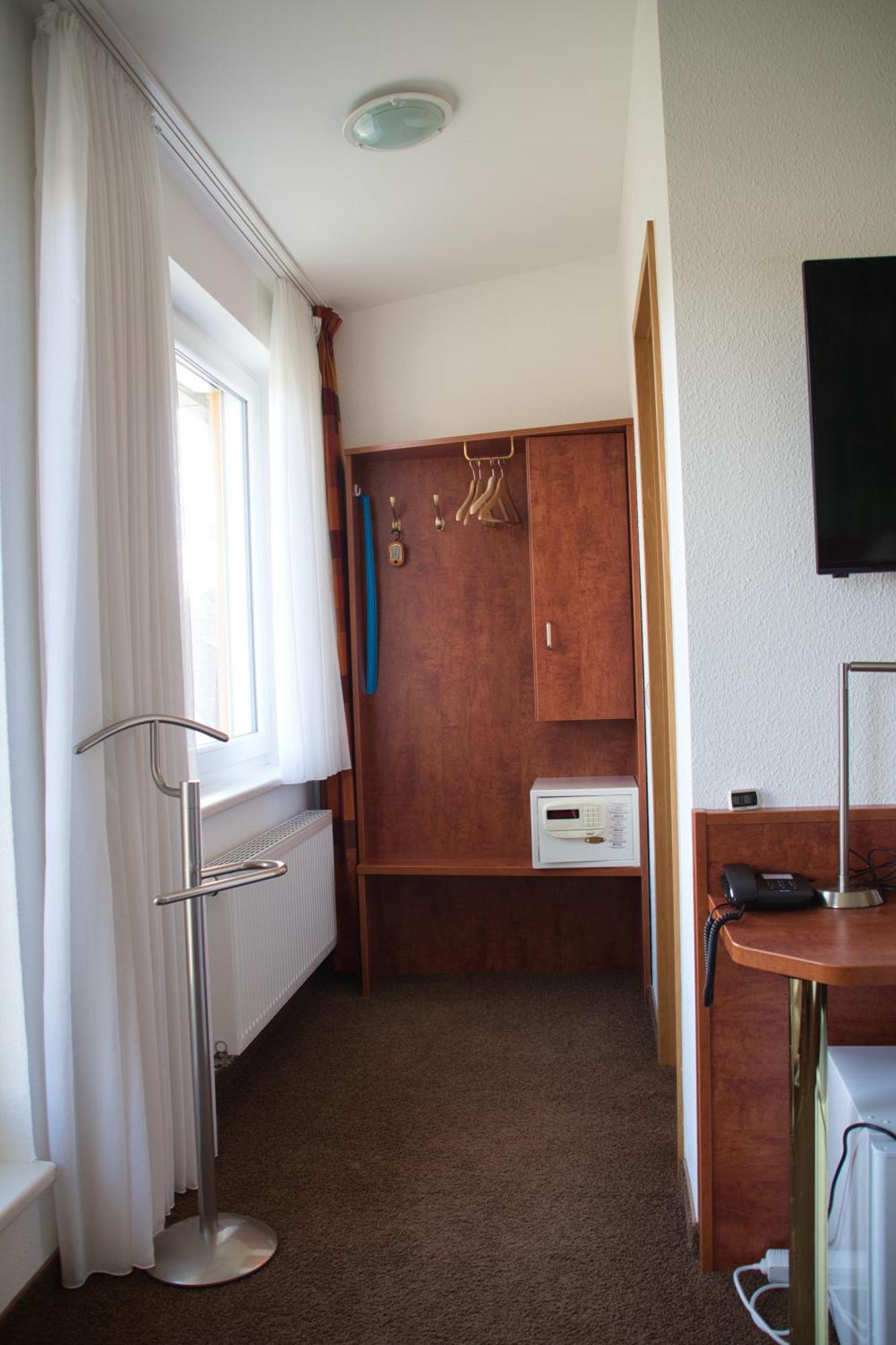 Hotel Quellenhof Salzgitter Bagian luar foto